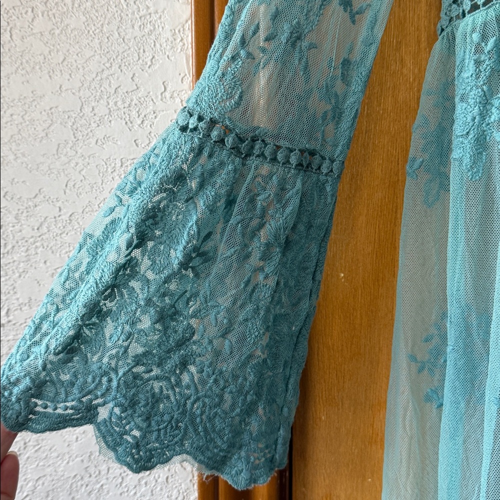SUZANNE BETRO sheer Lace Long Sleeve Dress - Picture 7 of 9